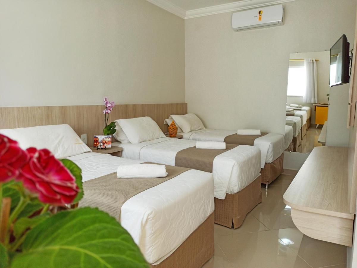 Hotel Pousada Familia De Nazare 卡舒埃拉保利斯塔 外观 照片