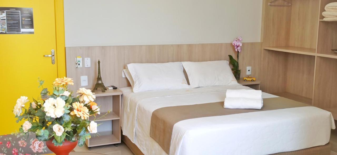 Hotel Pousada Familia De Nazare 卡舒埃拉保利斯塔 外观 照片