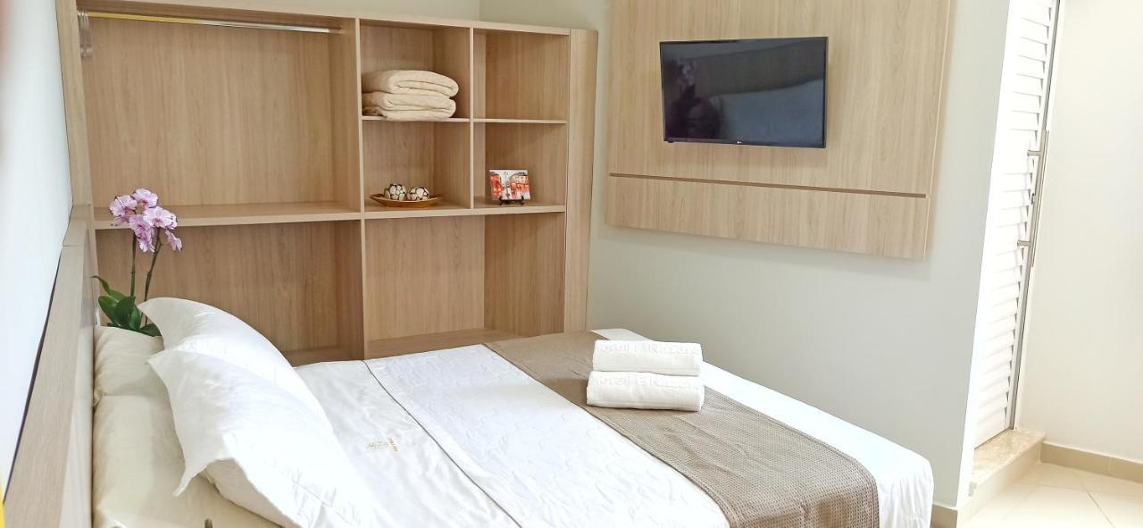 Hotel Pousada Familia De Nazare 卡舒埃拉保利斯塔 外观 照片