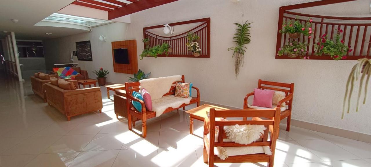 Hotel Pousada Familia De Nazare 卡舒埃拉保利斯塔 外观 照片